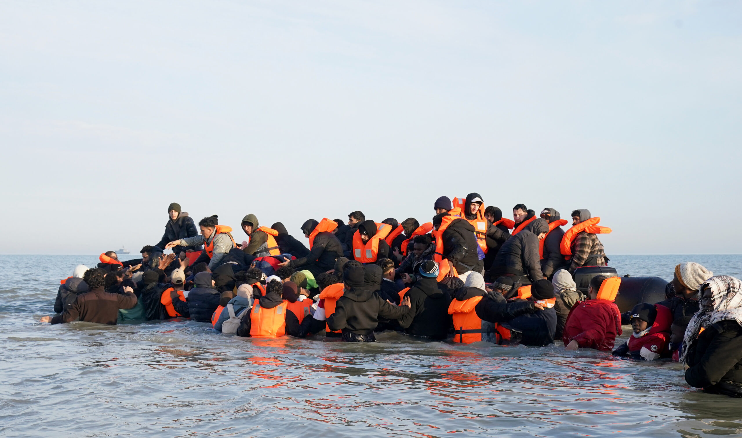 Home Office to implement AI facial recognition for verifying age of migrant arrivals