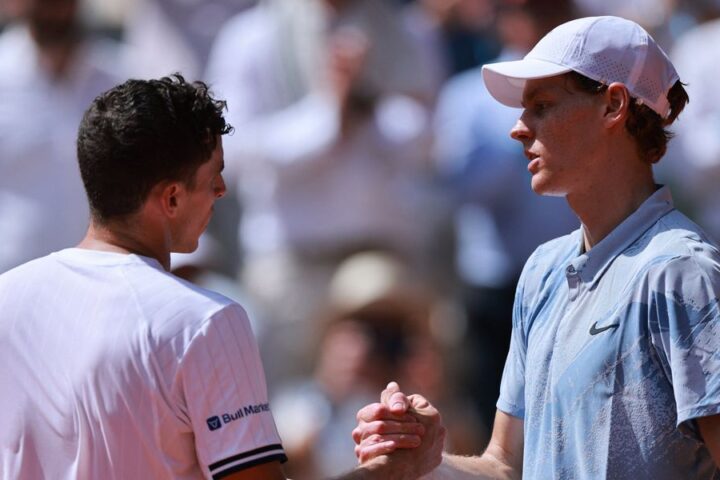 Jannik Sinner defeated by Juan Manuel Cerundolo in shocking French Open upset