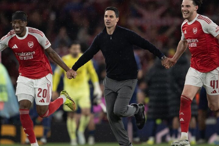 Jeremie Aliadiere defends Arsenal's celebrations amid title chase in Premier League and Champions League