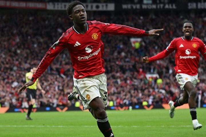 Kobbie Mainoo's late goal secures Manchester United's Champions League spot against Liverpool