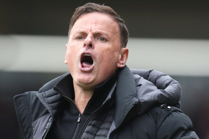 Leyton Orient manager criticises 'weak' players after avoiding League One relegation