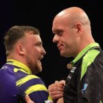 Littler and Van Gerwen miss 21 doubles, leaving fans in stunned silence
