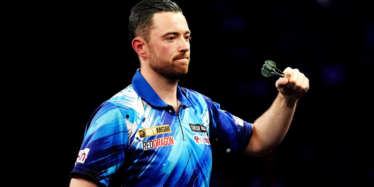 Luke Humphries shows support for Luke Littler after Premier League near walkout