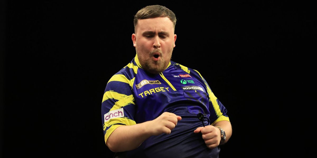 Luke Littler capitalizes on Luke Humphries' missed match dart to secure Premier League victory in Leeds