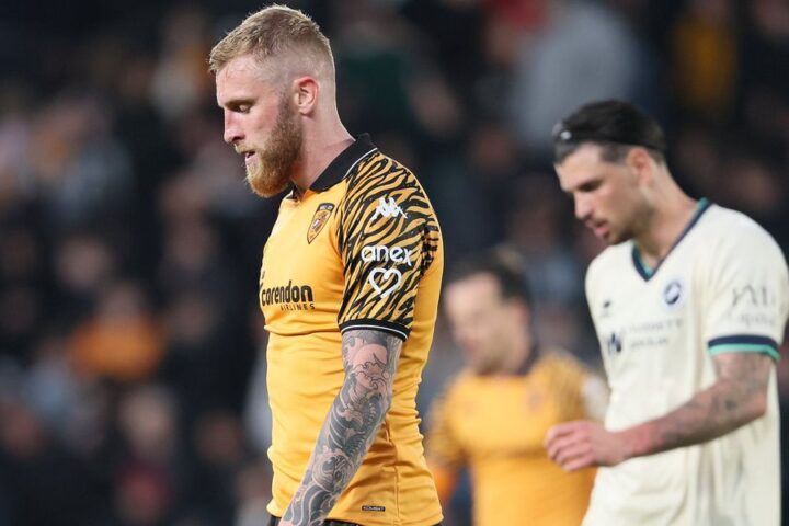 Millwall and Hull City draw 0-0 in first leg of Championship play-off semi-final