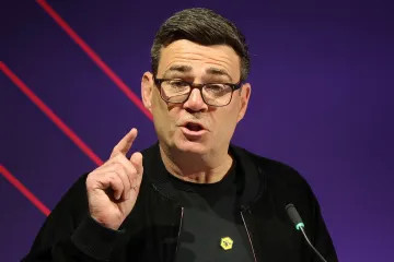 Rachel Reeves confronts heckler over criticism of Labour during interview in Leeds