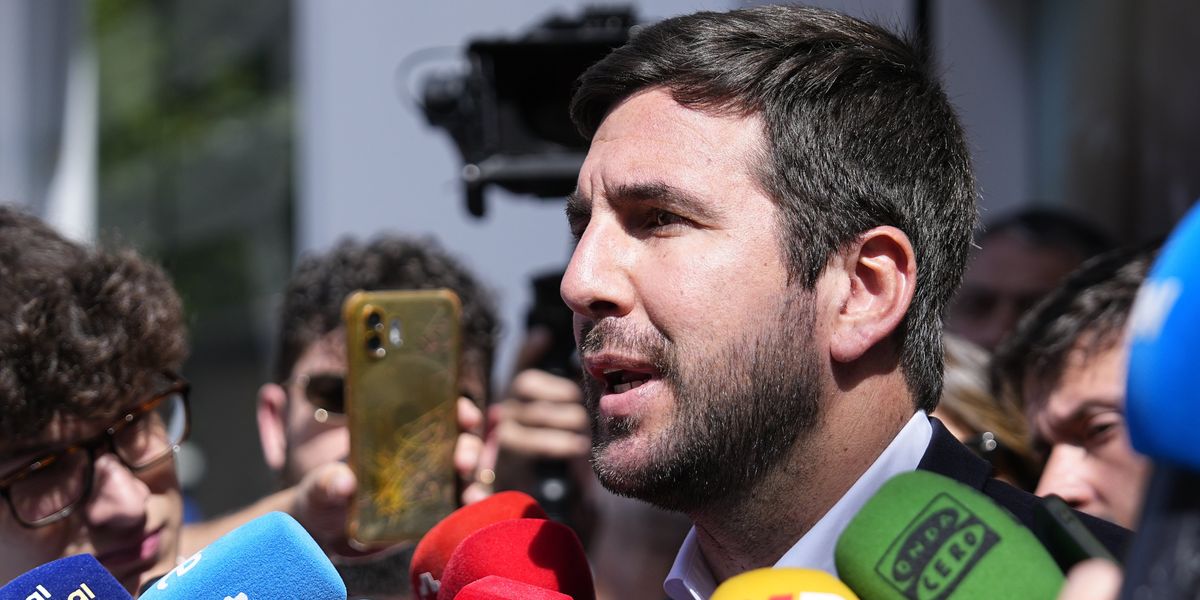 Rival candidate claims to have deals for stars if elected Real Madrid president