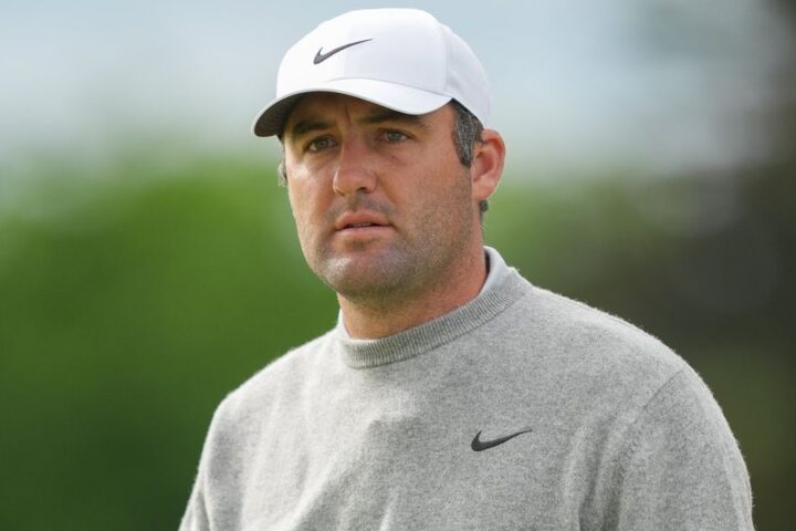 Scottie Scheffler leads early at PGA Championship, rivals struggle in opening round