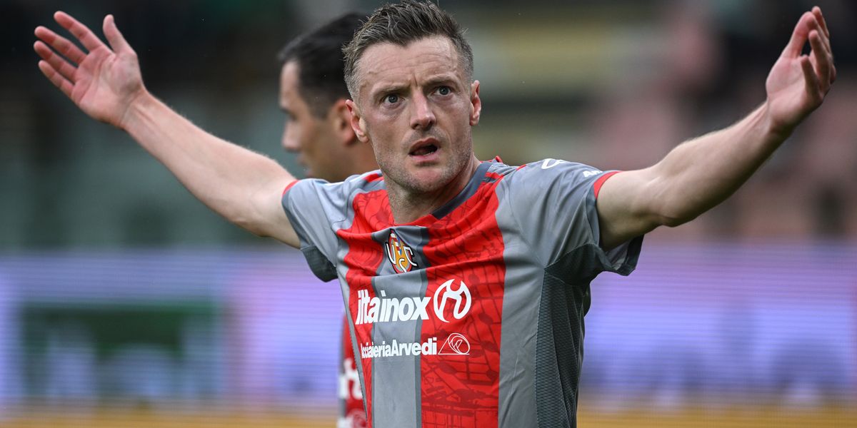 Sheffield Wednesday considers bringing Jamie Vardy back to hometown club as rebuild begins