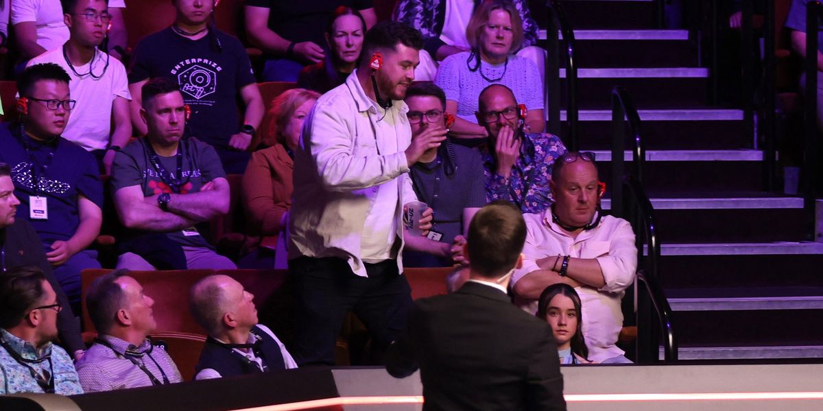 Spectator ejected from World Snooker Championship semi-final over Epstein protest