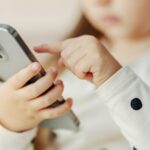 Surgeon general's advisory warns about public health risks of excessive screen time for children