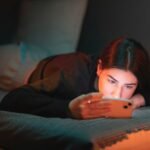 Teens should reduce late-night phone use to improve sleep and well-being