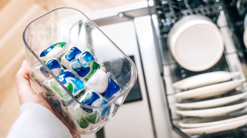 Tens of thousands of injuries among young children linked to common household cleaning products