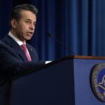 Trump plans to remove FDA commissioner amid mounting criticism over agency's management