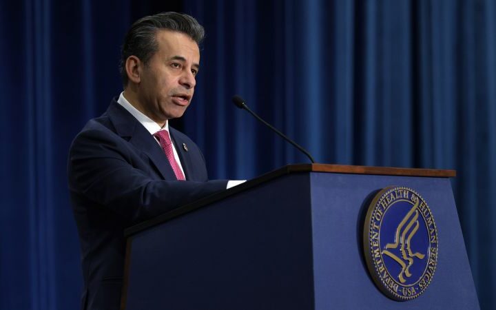 Trump plans to remove FDA commissioner amid mounting criticism over agency's management