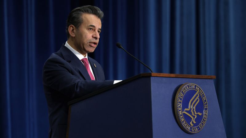 Trump plans to remove FDA commissioner amid mounting criticism over agency's management