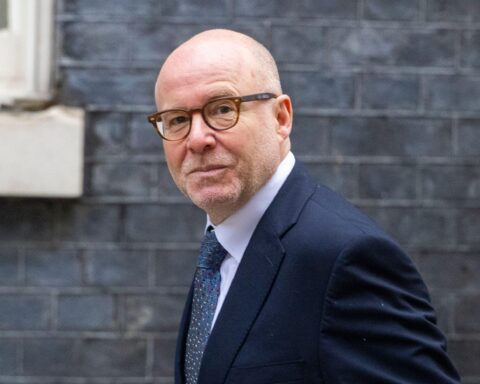US politician claims UK Attorney General unfit for office over alleged persecution of troops