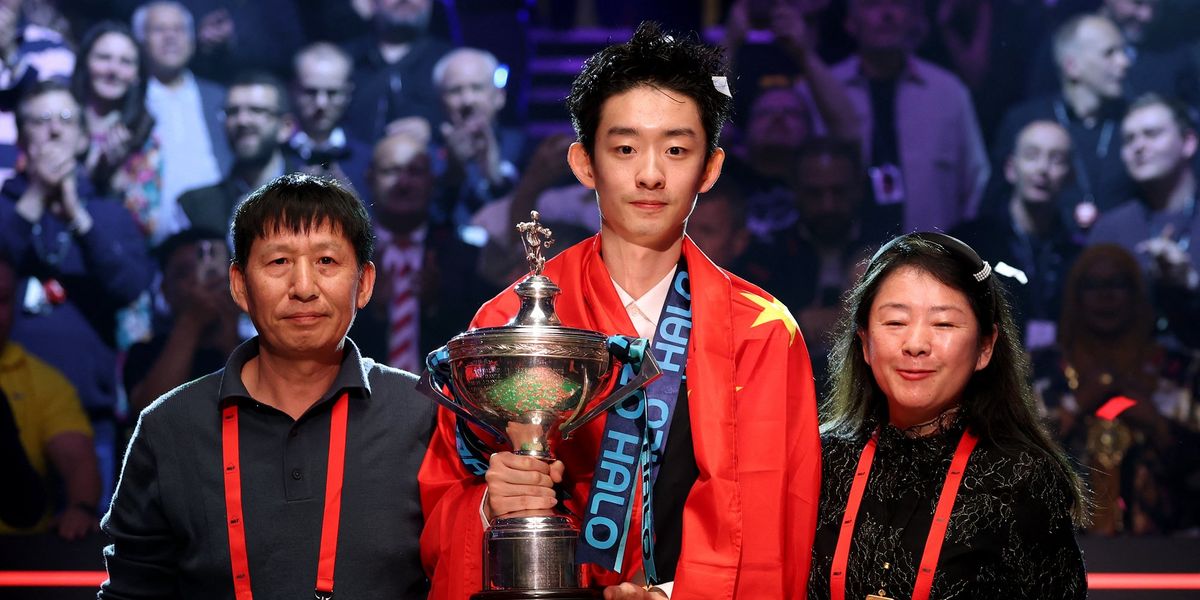 Wu Yize shares heartfelt tribute to parents after winning World Snooker Championship