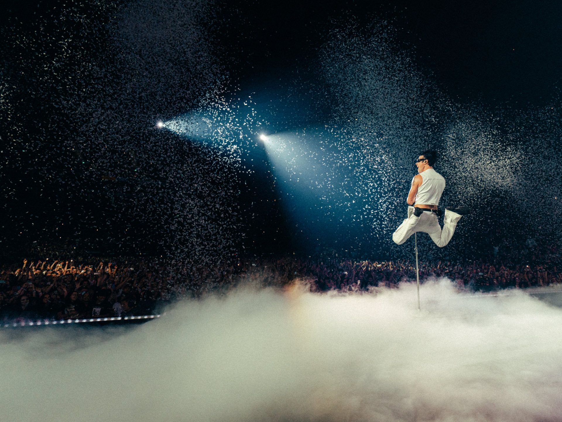Yungblud embraces his middle-class roots while taking the US by storm