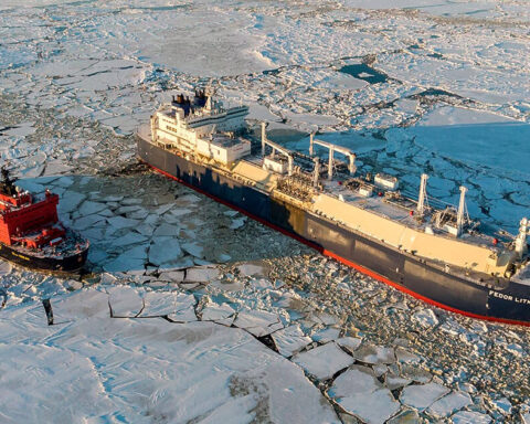 Korean Shipyards Become the New Battlefield in Russia's Arctic Gas War