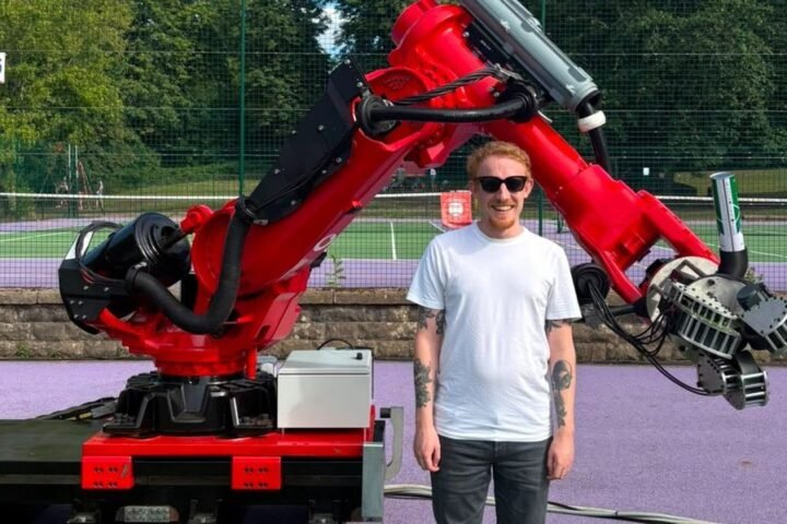 AI robot replicates Jannik Sinner's fast serves for fans at Wimbledon