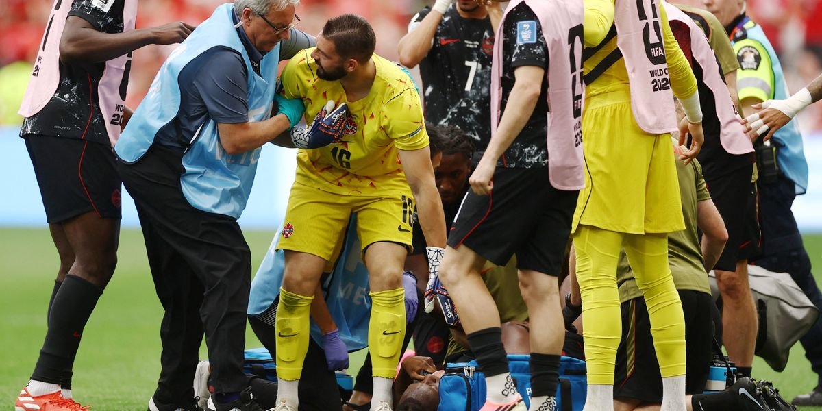 Chaos ensues after Ismael Kone's horrific leg injury in Canada’s World Cup victory over Qatar