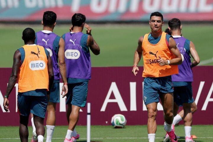 Cristiano Ronaldo's sister criticized as tensions rise in Portugal's World Cup squad