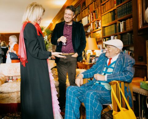 David Hockney remembered as a vibrant artist who defied convention and embraced new technology