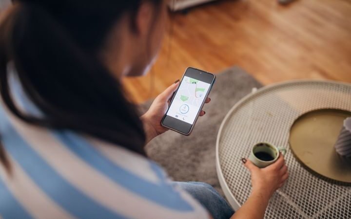 Digital tracking of adult children raises questions about safety and parental anxiety