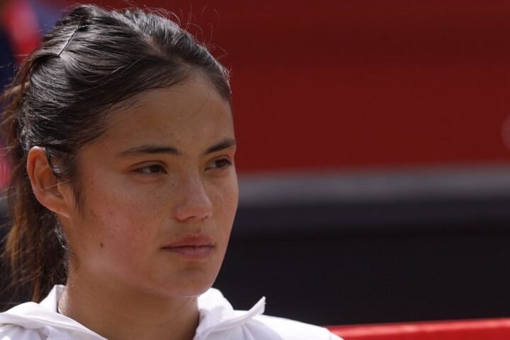 Emma Raducanu earns confidence boost for Wimbledon after strong Queen's Club performance