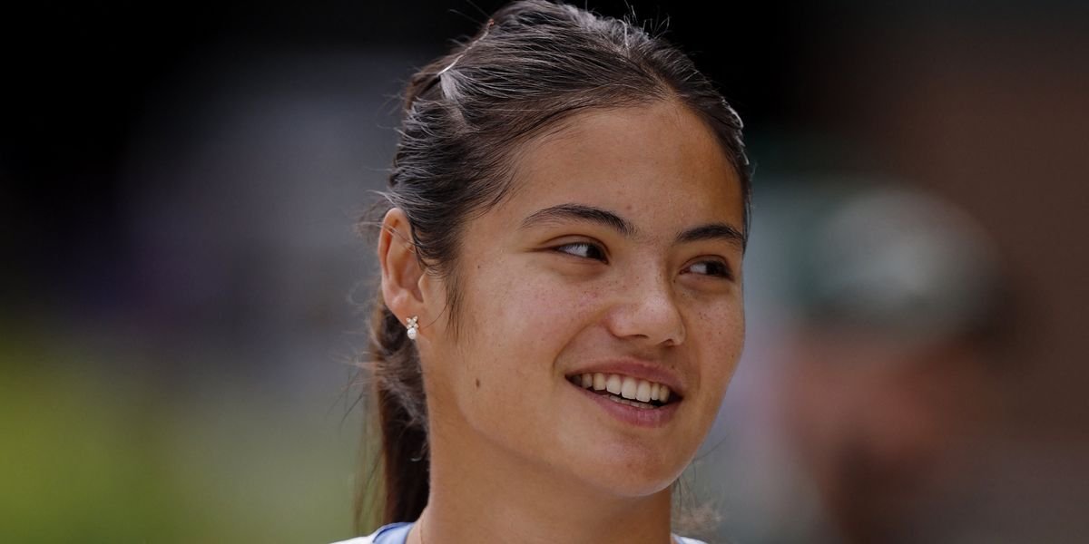 Emma Raducanu vows to compete at Wimbledon despite ongoing injury concerns