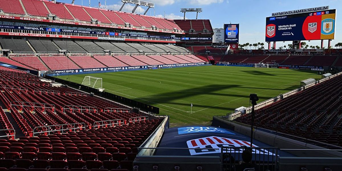 England begins World Cup preparations amid pitch quality concerns at Tampa's Raymond James Stadium
