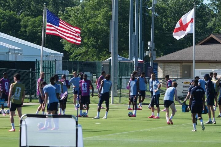 England football team takes shelter indoors as tornado warning issued in Kansas City
