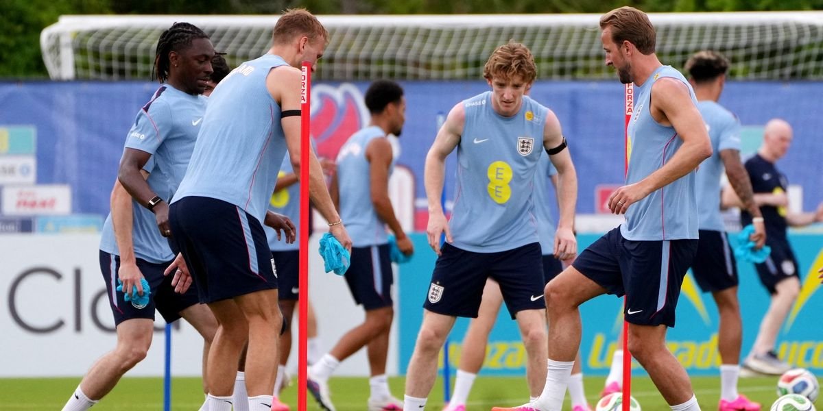 England's World Cup preparations disrupted by theft of boots and training equipment before Croatia match