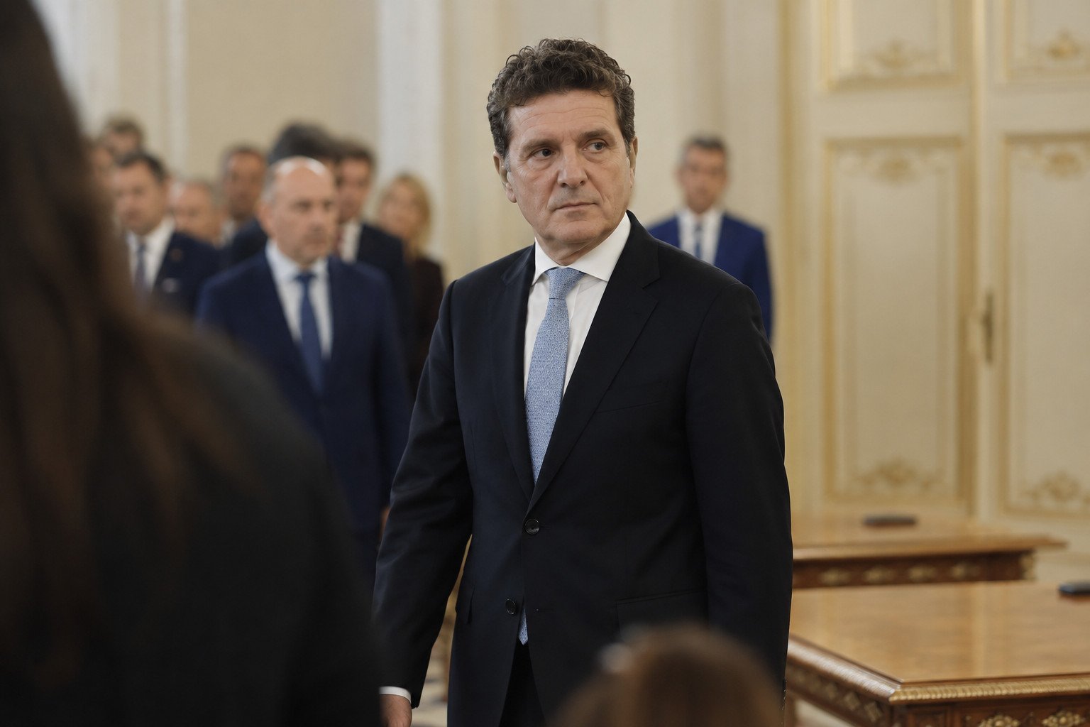 Romanian president's sudden shift in prime minister pick risks deeper political crisis