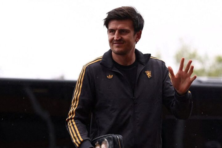 Harry Maguire negotiates podcast role with Gary Lineker, includes escape clause for World Cup