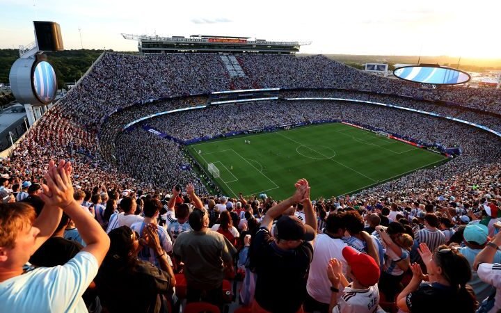 Health risks for World Cup fans due to extreme heat in Miami, Kansas City and Philadelphia