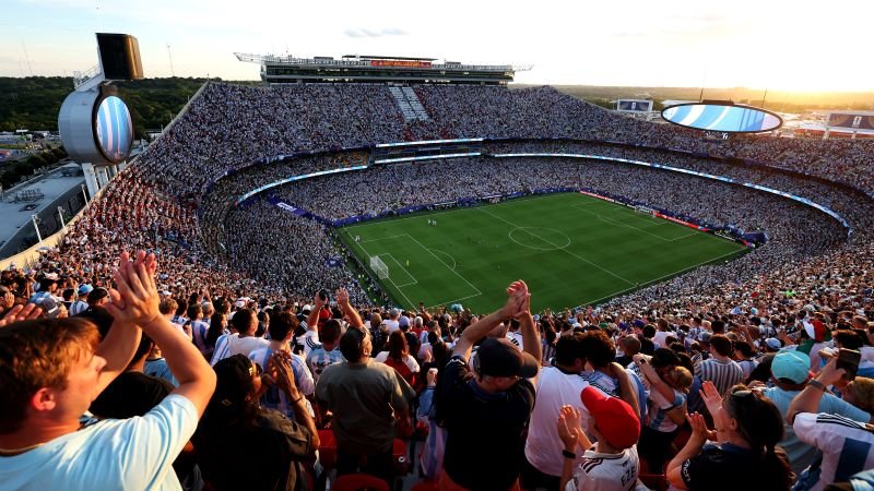 Health risks for World Cup fans due to extreme heat in Miami, Kansas City and Philadelphia
