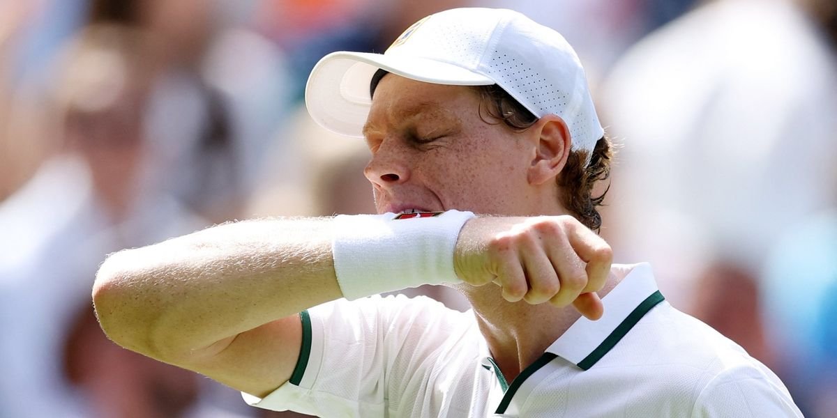 Jannik Sinner experiences serious fall in Wimbledon opener, prompting umpire intervention