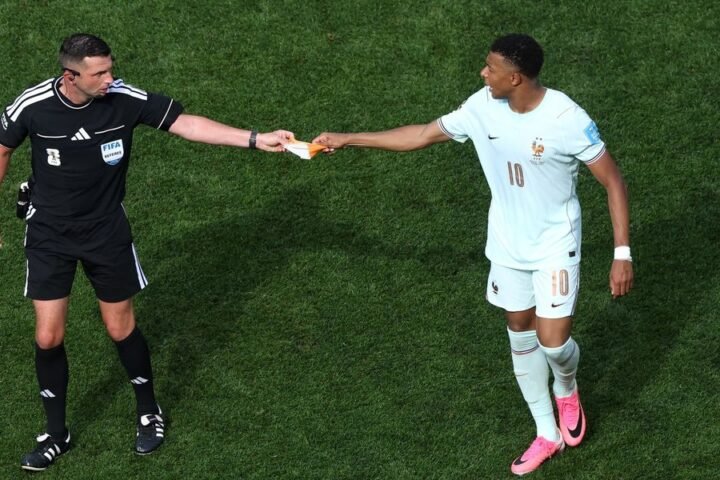 Kylian Mbappe's unusual exchange with referee Michael Oliver during France's World Cup victory over Norway