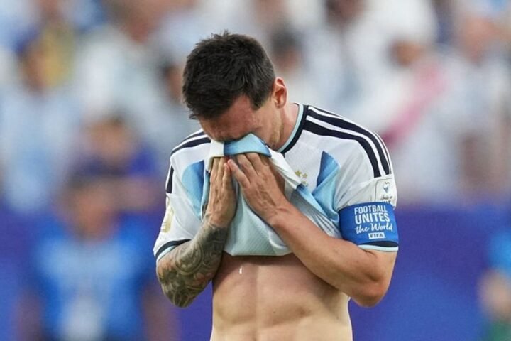 Lionel Messi's emotional World Cup moment linked to father's ongoing health struggles