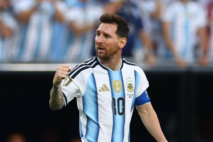 Lionel Messi's family criticizes media for insensitivity over father's health issues