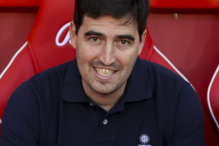 Liverpool finalises agreement with Andoni Iraola following Arne Slot's departure