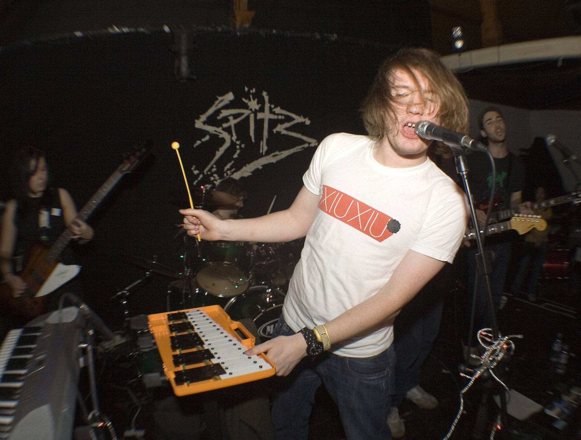 Los Campesinos! redefine independence and success after parting ways with their label