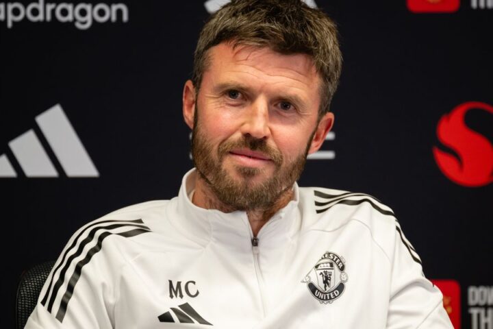 Louis Saha urges Manchester United to make key signings for success under Michael Carrick