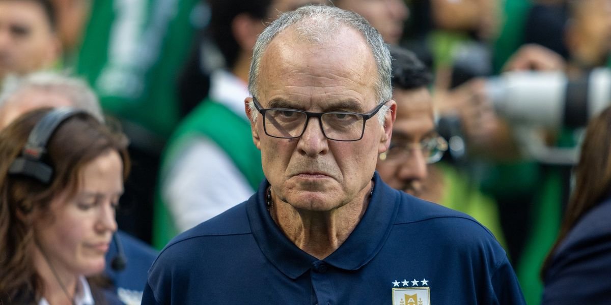 Marcelo Bielsa addresses World Cup photoshoot controversy: 'I'm not a model'