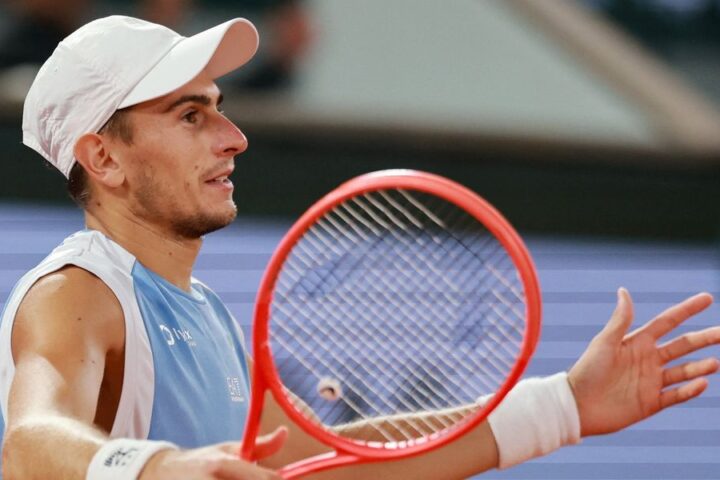 Matteo Arnaldi withdraws from French Open semi-final just before match due to illness