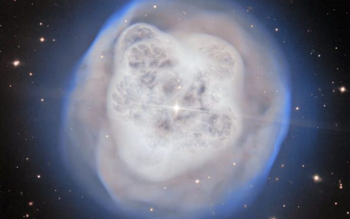 New image of Crystal Ball Nebula showcases dying star's evolution in stunning detail