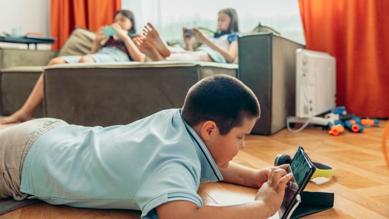 New research highlights irreversible impacts of childhood experiences on adult development