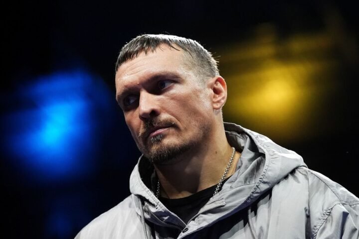 Oleksandr Usyk vacates heavyweight titles, confirms he will not retire yet